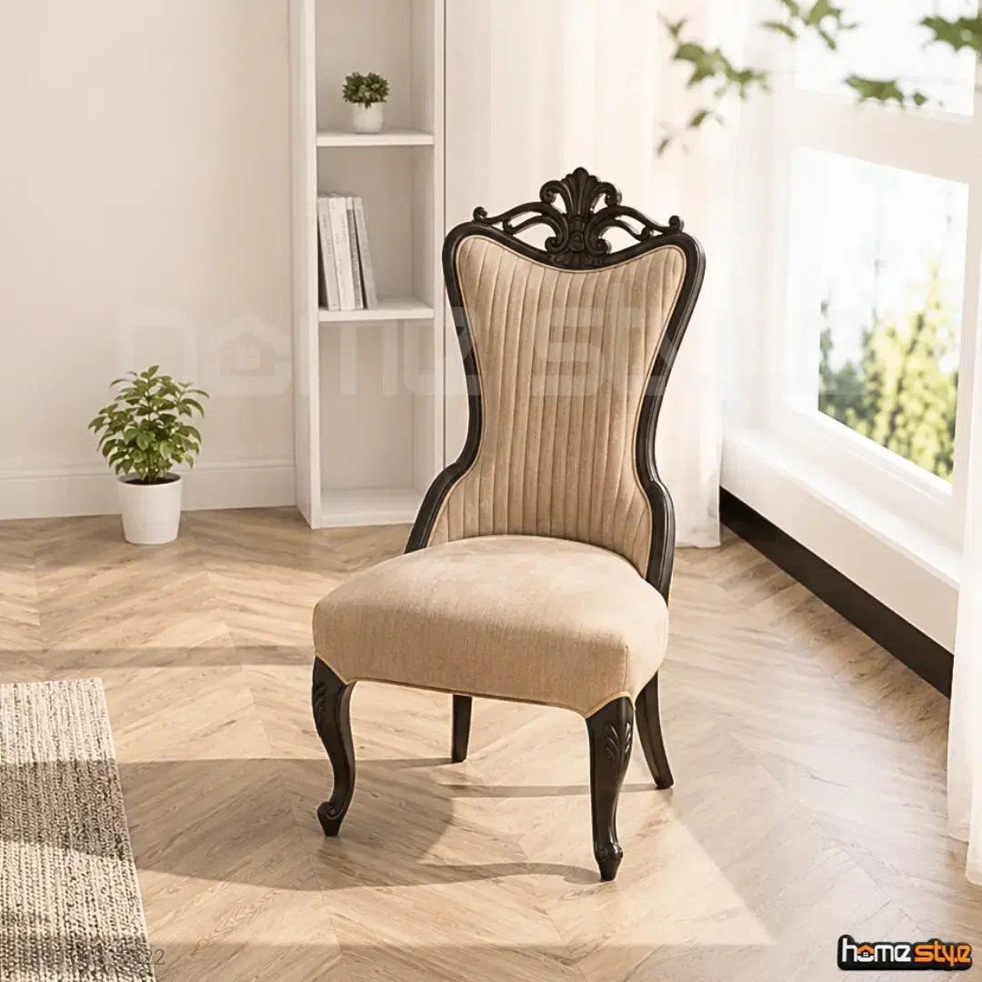 Grand Manor Chair view 2