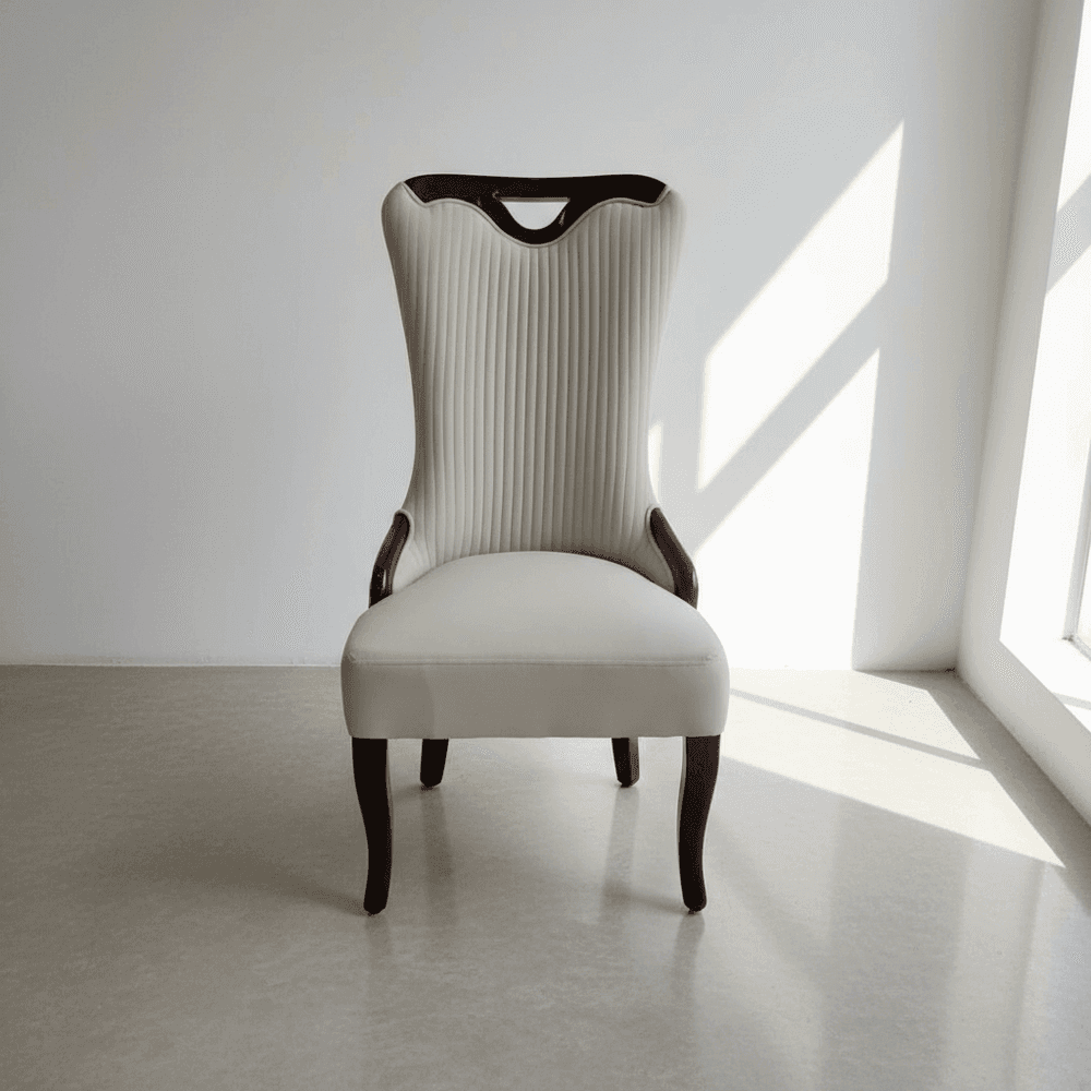 Luna Classic Chair view 3