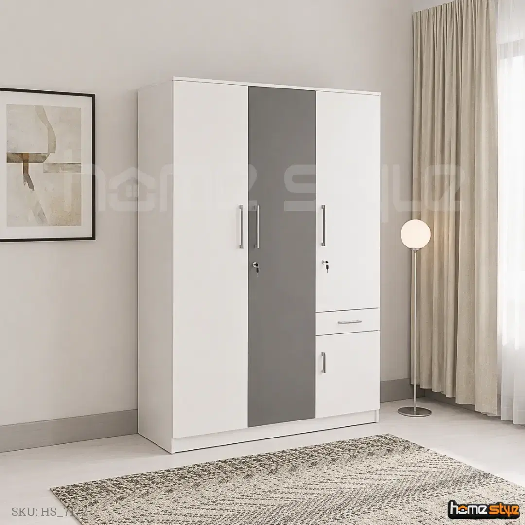 Urban Pearl Wardrobe alternate view