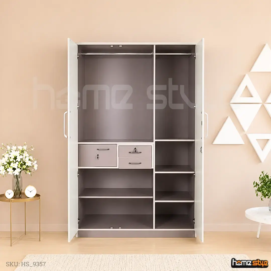 Classic Oak Wardrobe alternate view